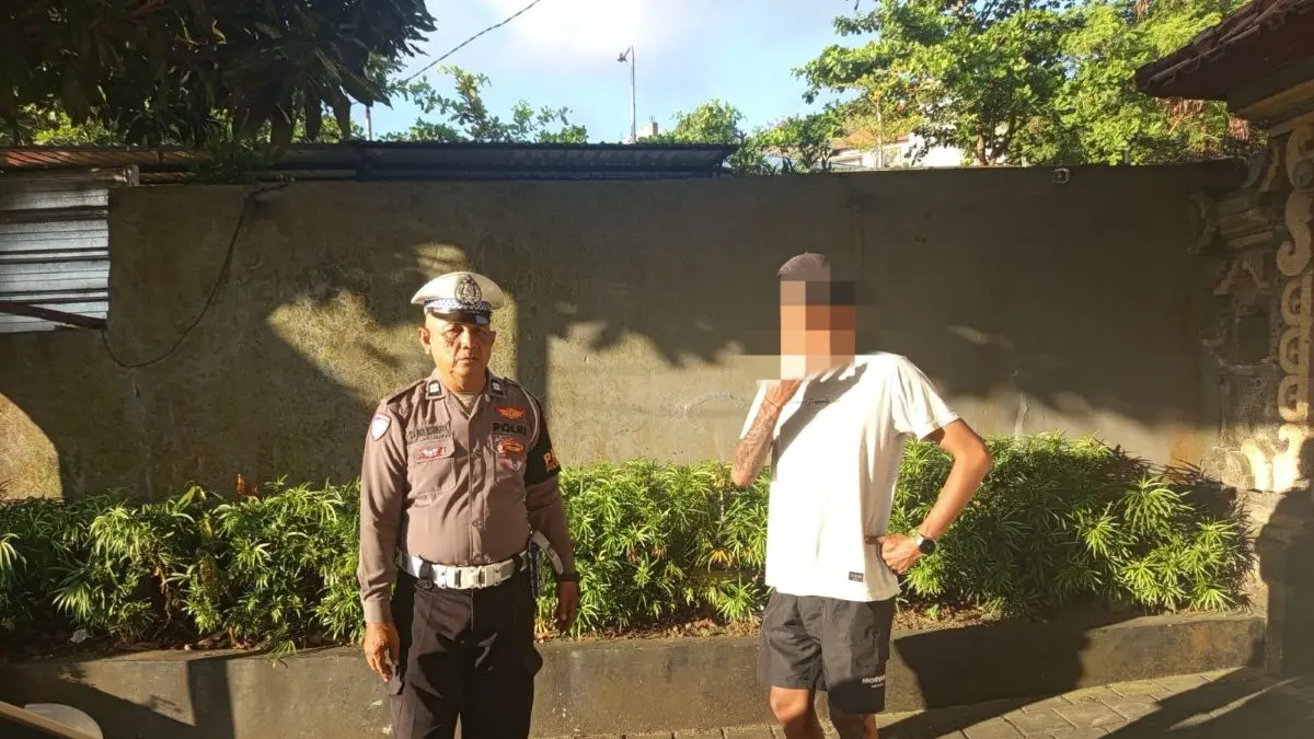POCOL: Personel Polsek Kuta Selatan mendatangi lokasi yang dilaporkan melalui layanan Call Center 110 terkait dugaan penipuan di kawasan Jalan Siligita, Benoa, Kuta Selatan, Rabu (3/6/2026).  (IST/radarbali.id)