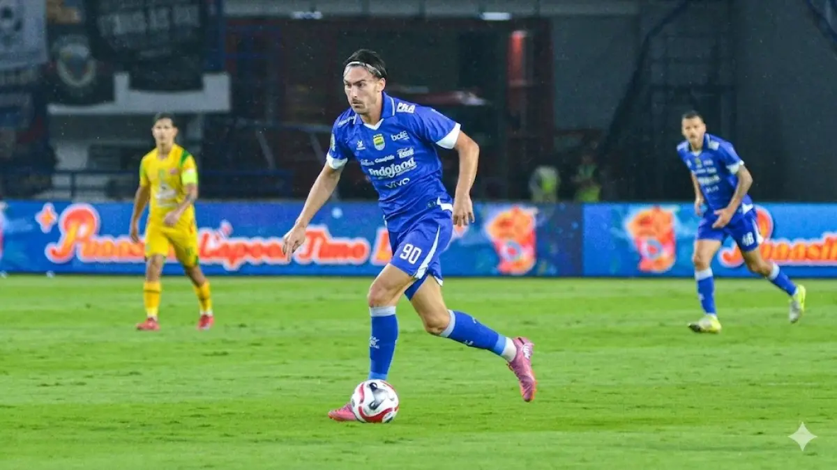 Striker Persib Andrew Jung dikabarkan merapat ke Arema FC dengan klausul pelepasan kontrak khusus.