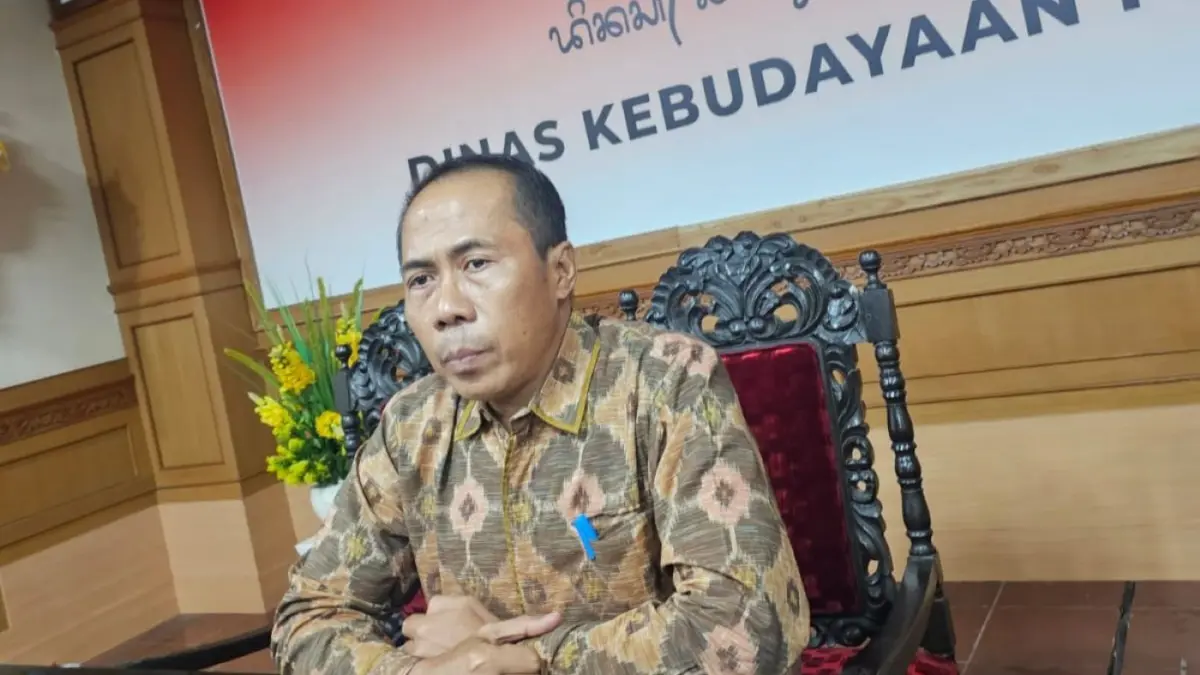 SENI DAN PEMULIAAN: Kepala Dinas Kebudayaan Bali, Ida Bagus Alit Suryana. (NI KADEK NOVI FEBRIANI/radarbali.id)
