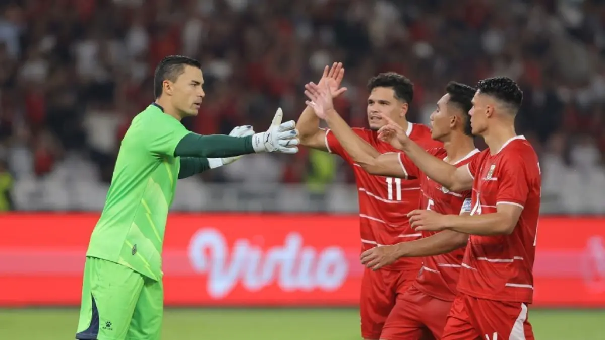 Emil Audero Mulyadi dan sejumlah bek timnas saat merayakan kemenangan atas Oman di FIFA Matchday 2026. Anak asuhan John Herdman bersiap menjamu Mozambik.