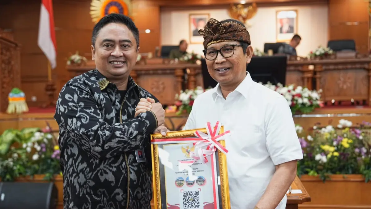 Bupati Wayan Adi Arnawa menerima langsung LHP LKPD TA 2025 dari BPK RI sekaligus meraih WTP ke-12 kalinya secara berturut-turut.