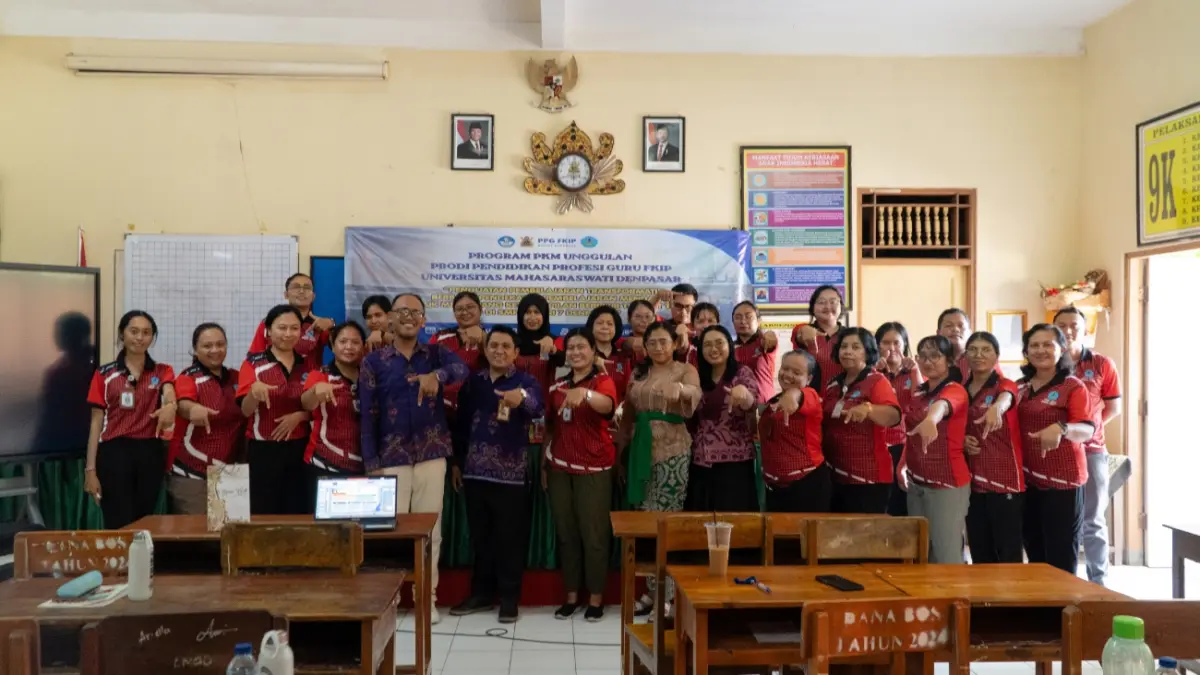 Tim PPG FKIP Universitas Mahasaraswati Denpasar saat PkM di SMP Negeri 7 Denpasar (4/6/2026).