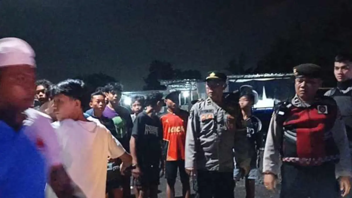 BALAP LIAR REMAJA : Aparat gabungan membubarkan &nbsp;aksi balap liar sepeda di Kelurahan Semarapura Klod, Klungkung. (foto: Polres Klungkung)