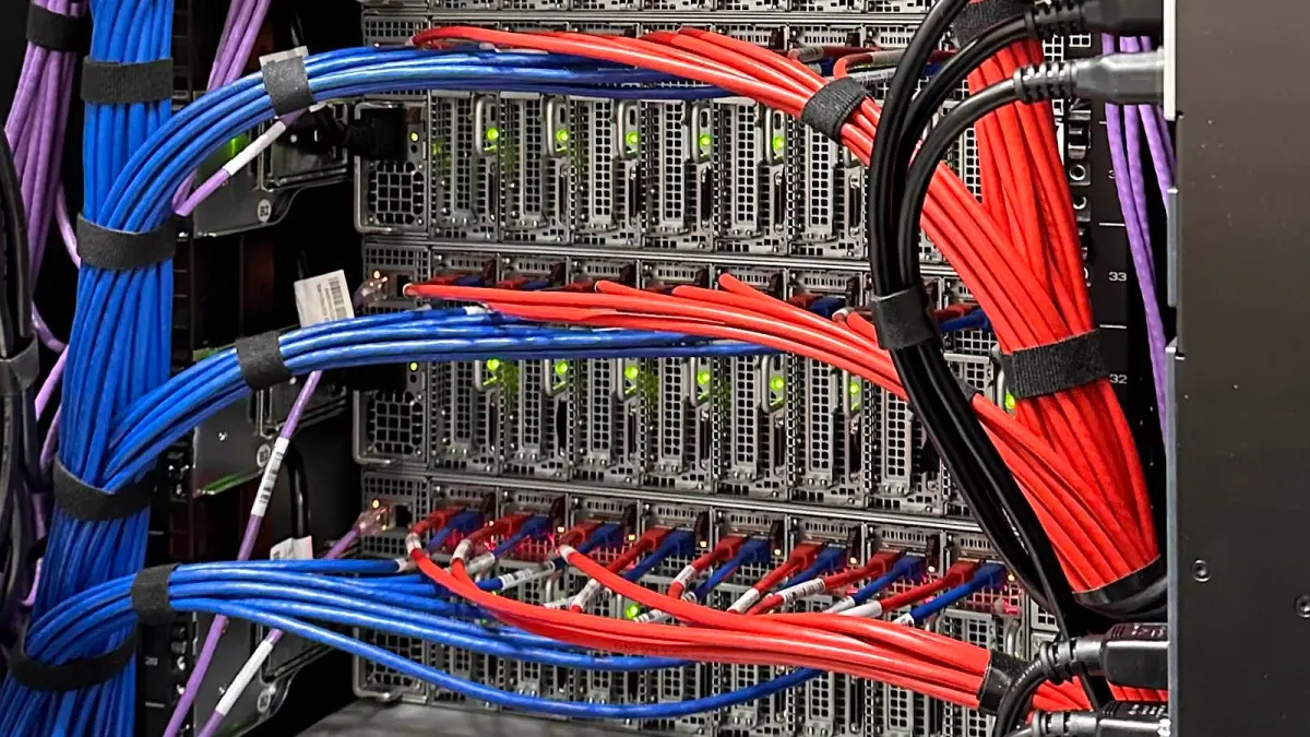 CPU server AMD EPYC memungkinkan Shockbyte meningkatkan kepadatan data centernya