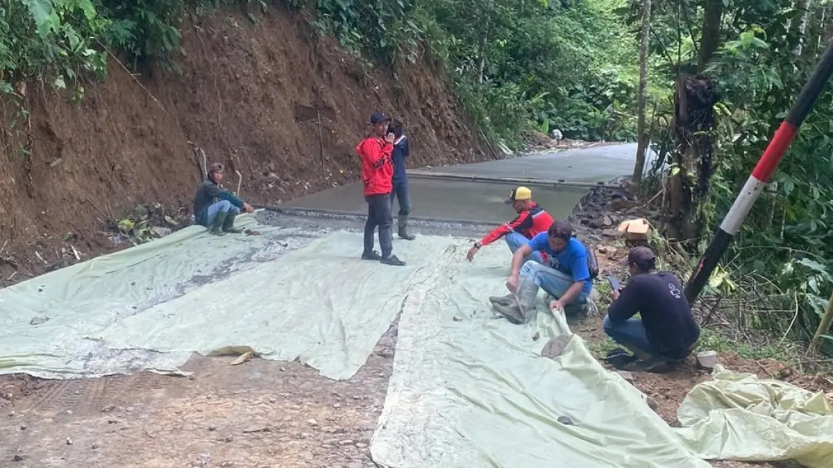 KAMPACK dan GMCM Soroti Proyek Jalan Cimaskara–Padasuka Rp12,6 Miliar, Diduga Sempat Mangkrak Dua Pekan