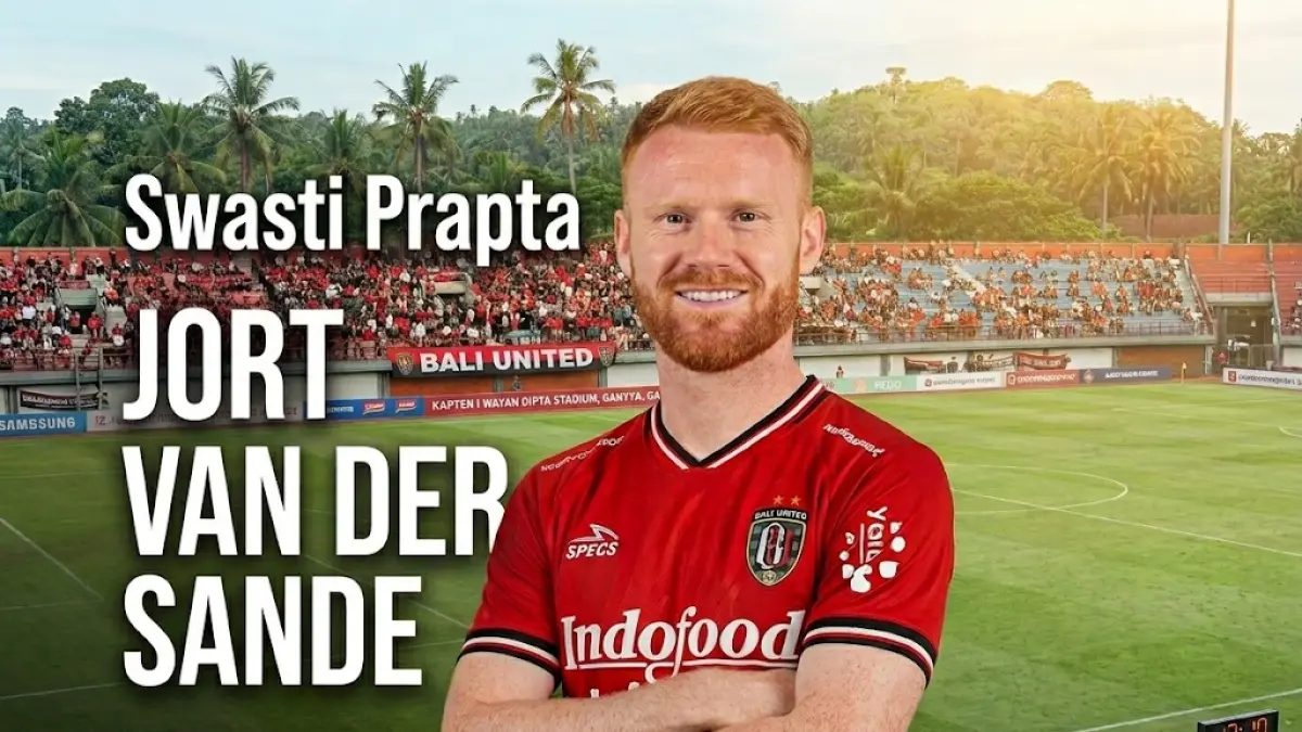 Bali United resmi memperkenalkan eks striker SC Cambuur Jort van der Sande sebagai pengganti Boris Kopitovic.