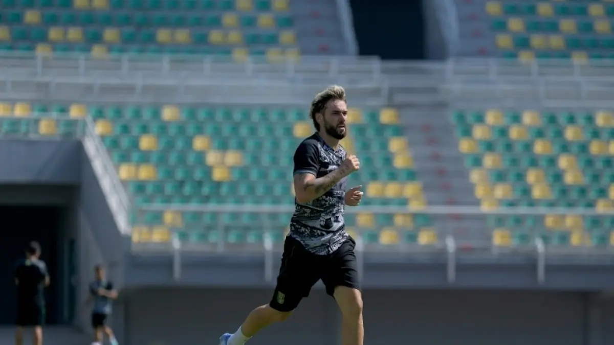 Gelandang asal Portugal Diogo Ramalho dalam tes fisik jelang persiapan menghadapi PSIS Semarang dalam Anniversary Game dan ajang Piala Presiden 2026.