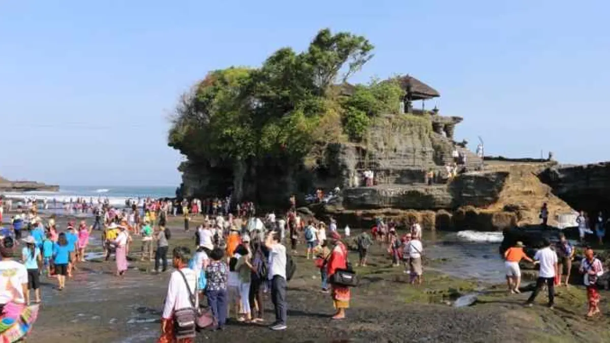 ilustrasi Tanah Lot, Tabanan, dengan cuaca cerah, beberapa waktu lalu. (dok.Radar Bali)