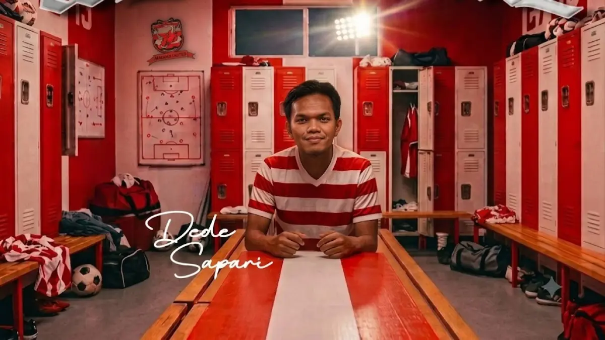 Bek sayap PSIM Yogyakarta Dede Sapari saat diperkenalkan sebagai pemain baru Madura United. (IG Madura United)
