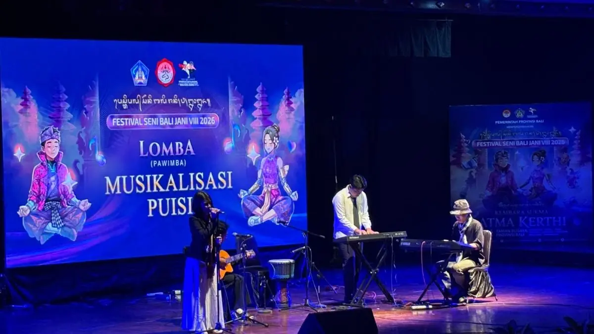 KEDALAMAN RASA: Salah satu penampilan peserta musikalisasi puisi di Festival Bali Jani (FSBJ) ke VIII, Rabu (15/7/2026). (IST/radarbali.id)
