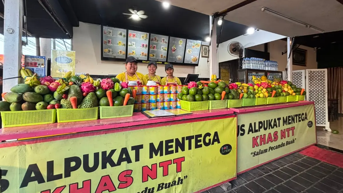 Pemanfaatan QRIS BRI menjadi salah satu dukungan bagi keberlangsungan usaha Fruite Junkies di Denpasar.