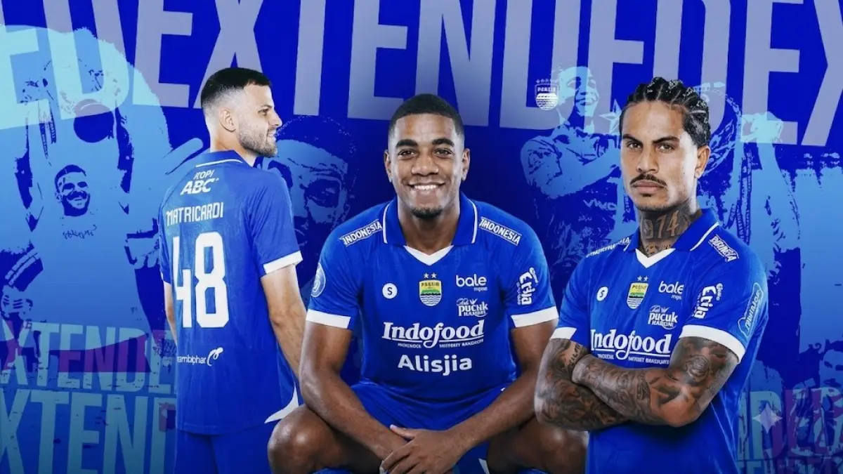 Persib resmi memperpanjang kontrak Patricio Matricardi (kiri), Uilliam Barros (tengah), dan Ramon De Andrade Souza. 