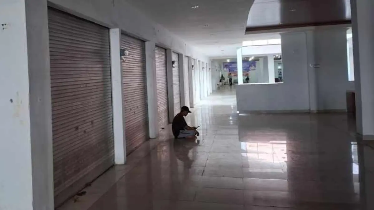 SEPI SEKALI : Sejumlah kios kosong di Gedung Loka Crana, Kabupaten Bangli. (Dewa Ayu Pitri Arisanti)