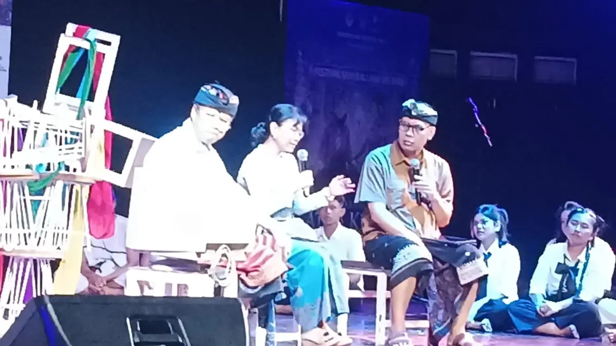 RAYAKAN: Komunitas Mahima menampilkan pertunjukan bertajuk “Tak Sepatah Kata: 100 Tahun Puisi Indonesia di Bali” pada Selasa, 21 Juli 2026 di Gedung Ksirarnawa, Taman Budaya Art Center Denpasar.