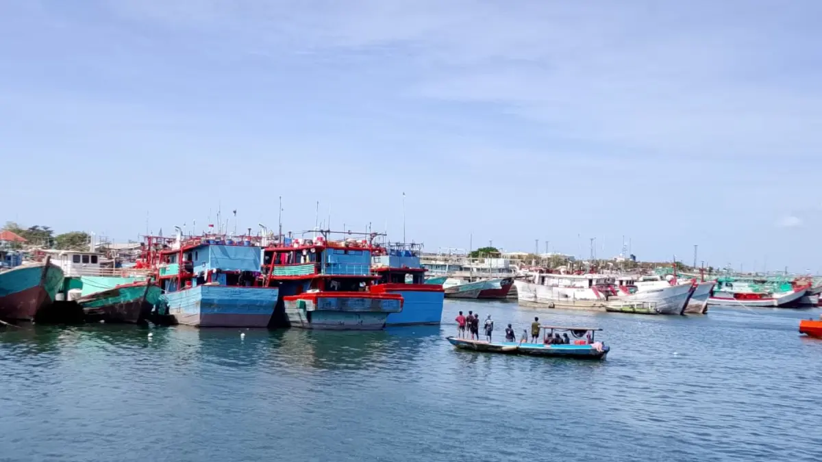 RELOKASI: Kawasan Pelabuhan Ikan di Benoa ini akan direlokasi ke Pengambengan Jembrana Bali, sedang di Benoa akan menjadi Bali Maritime Hub mulai tahun 2027. (NI KADEK NOVI FEBRIANI/radarbali.id)
