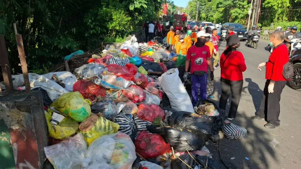 Timbulan sampah rumah tangga di Bali 