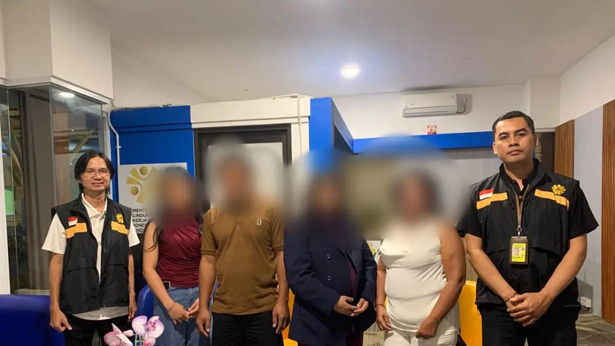 KEMBALI: Dua pekerja migran Indonesia di Turki inisial R dan KE, telah tiba dengan selamat di Bali setelah melalui proses koordinasi lintas instansi. (IST/radarbali.id)