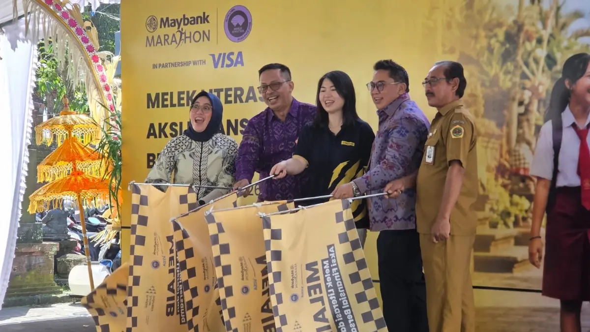 Pembukaan edukasi literasi keuangan MELAIB (Melek Literasi dan Aksi Finansial Bersama) di Gianyar, Senin (27/7). (Marsellus Pampur/Radar Bali)