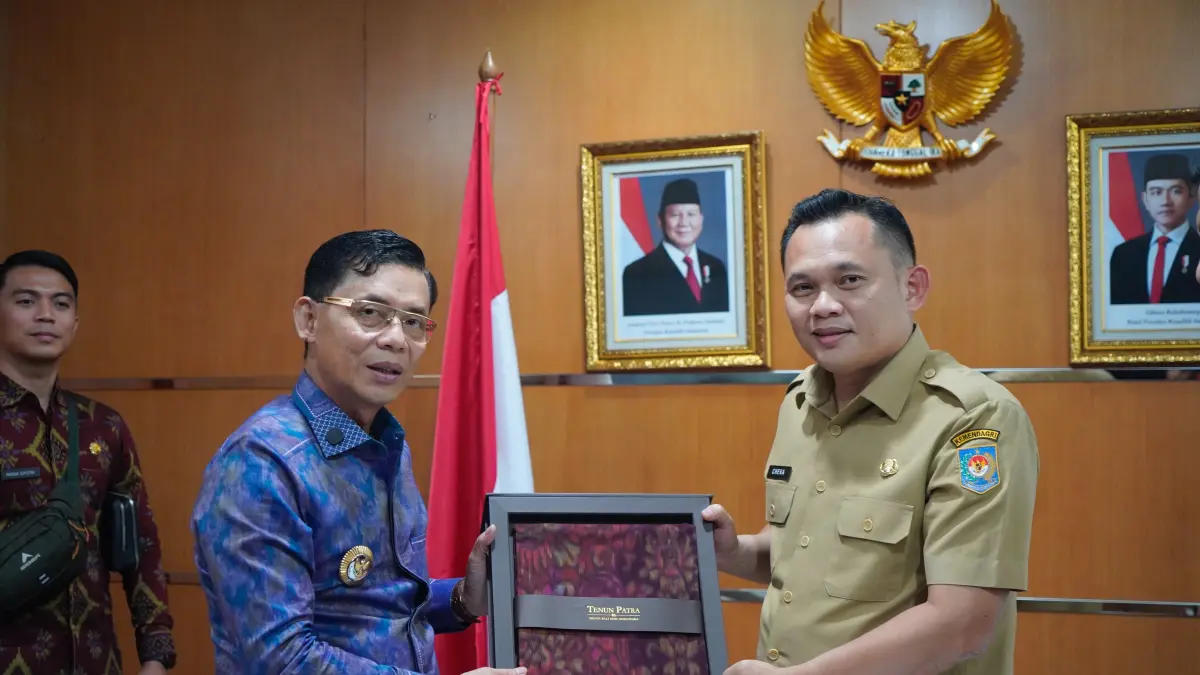 Bupati Klungkung, I Made Satria, saat melakukan audiensi ke Direktorat Jenderal Otonomi Daerah (Ditjen Otda) Kementerian Dalam Negeri di Jalan Medan Merdeka Utara No. 7, Jakarta Pusat, Senin (27/7).