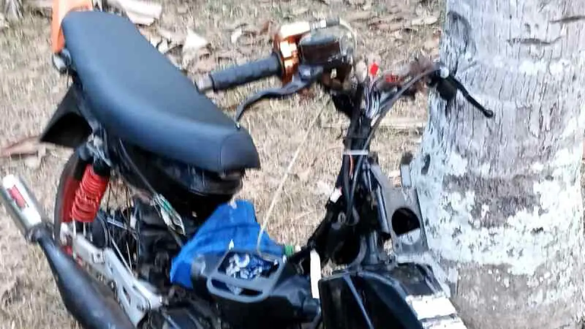 MOTOR KORBAN: Motor PCN, remaja usia 20 tahun tewas dalam kecelakaan tunggal. (foto: Satlantas Jembrana)