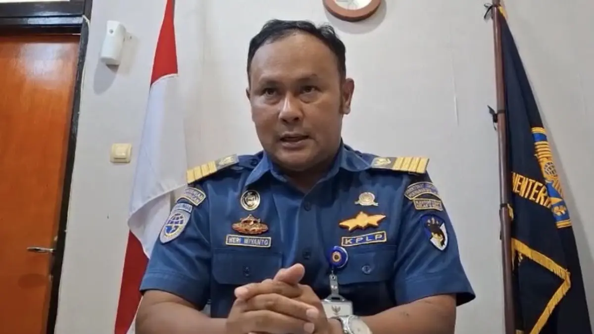 SEBUT KMP PUTRI YASMIN LAIK LAUT : Plt. Kepala KSOP Padangbai Heri Wijayanto.(Zulfika Rahman/Radar Bali)