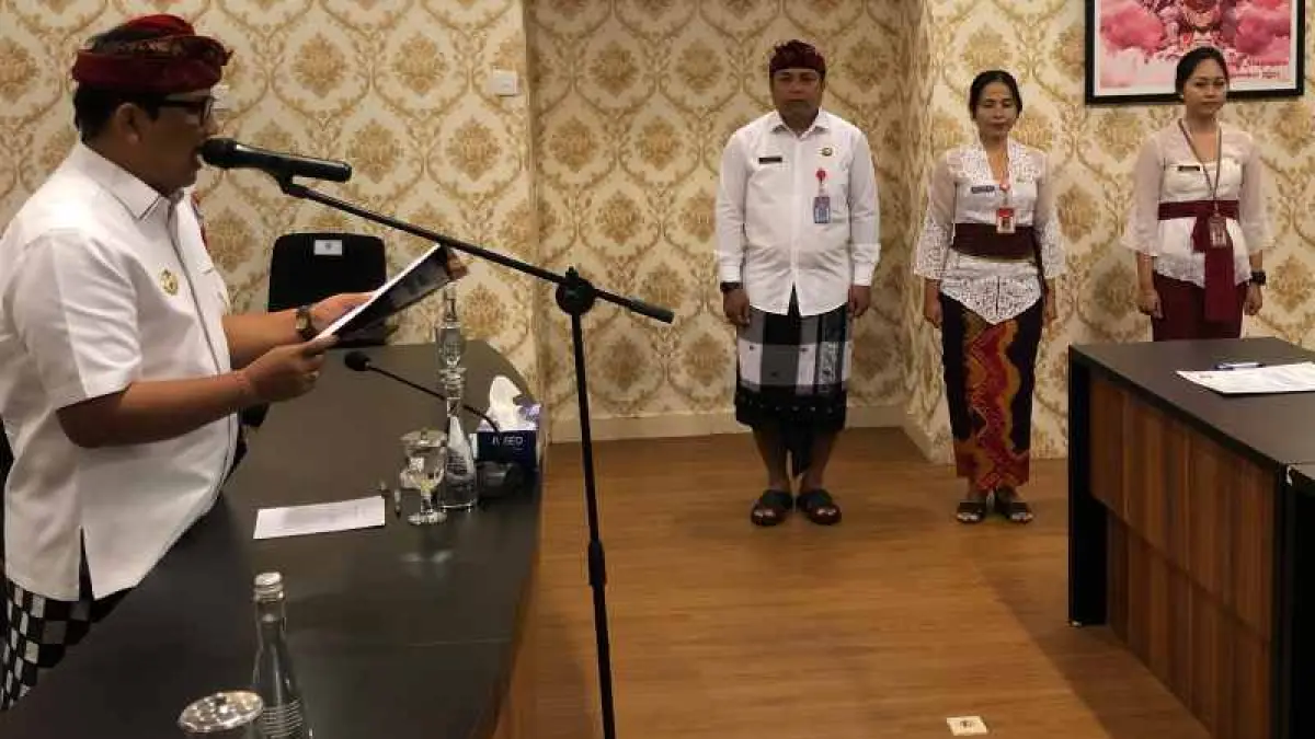 DILANTIK : Suasana mutasi dan pelantikan jabatan Aparatur Sipil Negara (ASN)&nbsp; dipimpin Bupati Tabanan I Komang Gede Sanjaya. (foto:Istimewa)