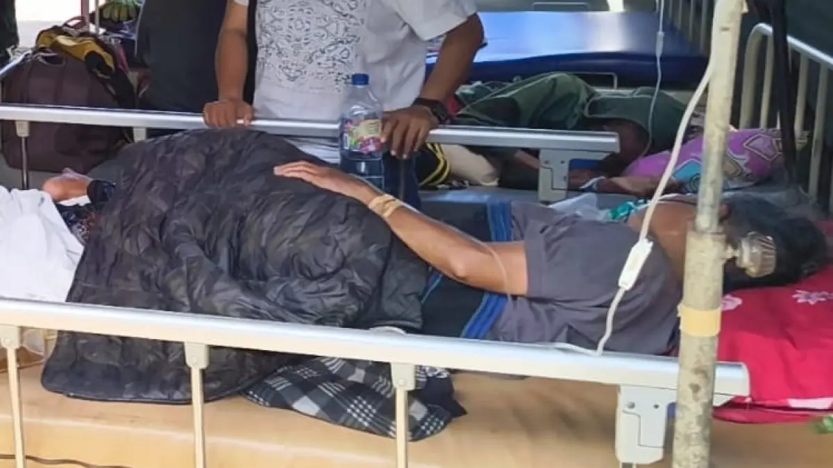 DAMPAK MUSIBAH: Korban luka dievakuasi dan mendapatkan perawatan medis akibat gempa Manggarai berkekuatan M 7,7 