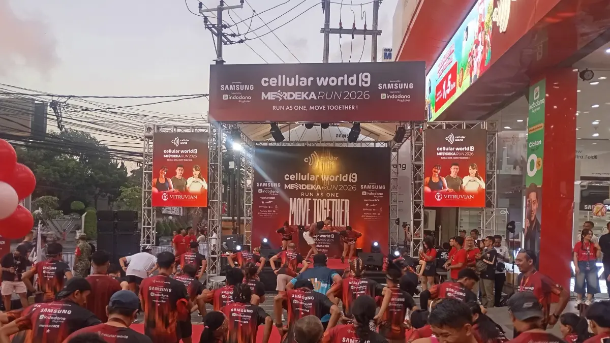 Para pelari Cellular World Merdeka Run 2026, usai finis di Cellular World Teuku Umar, Denpasar, Minggu pagi (16/8/2026). (Rosihan Anwar/Radar Bali)