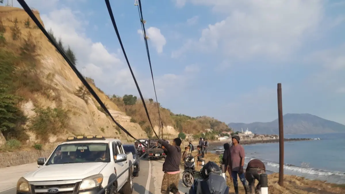 DARURAT: TelkomGroup mengerahkan sumber daya teknis serta mengoptimalkan sistem suplai listrik cadangan untuk menjaga konektivitas masyarakat tetap tersedia di tengah kondisi darurat. (Humas Telkom untuk radarbali.id)