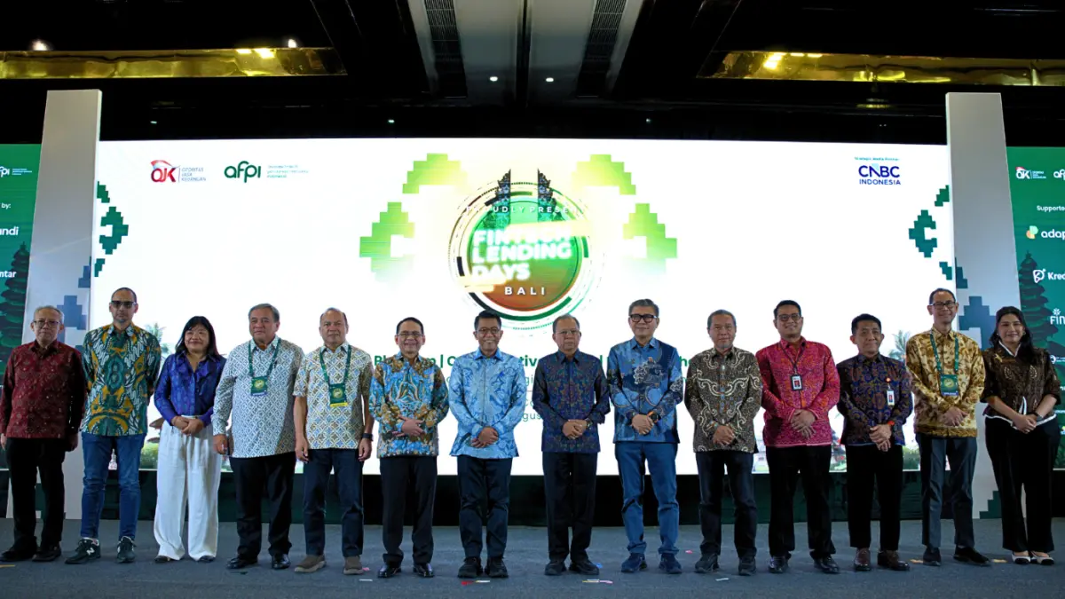 PINDAR: Ketua Komisi XI DPR RI Mukhamad Misbakhun dan Kepala Eksekutif Pengawas Lembaga Pembiayaan, Perusahaan Modal Ventura, Lembaga Keuangan Mikro, dan Lembaga Jasa Keuangan Lainnya Otoritas Jasa Keuangan (OJK) Agusman dalam Fintech Lending Days (FLD) 2026. (IST/radarbali.id)