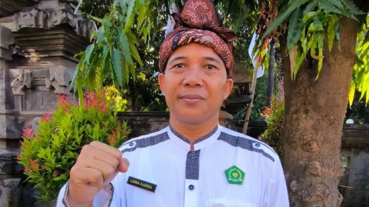 Lewa Karma, Pemerhati Sosial dan Budaya Lokal
