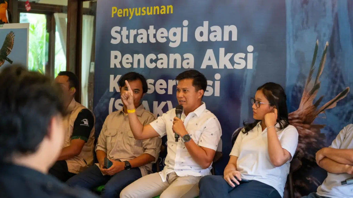 TALK SHOW: Seusai pemutaran film dilanjutkan dengan talk show interaktif yang diminati para peserta.