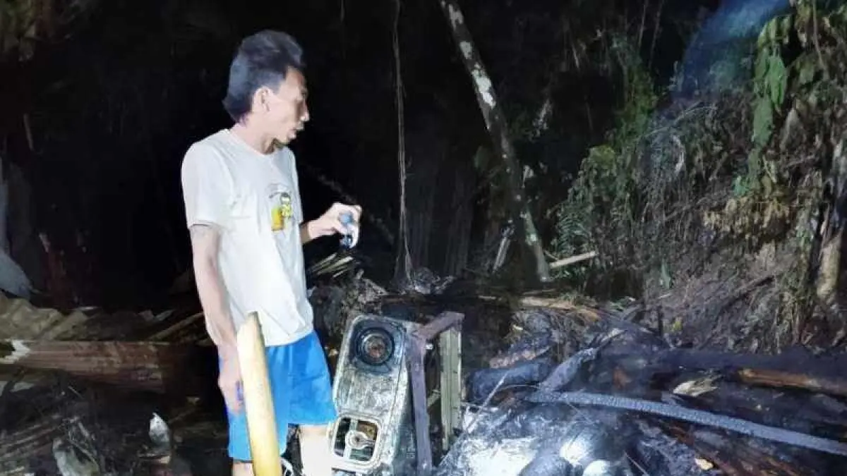 LUDES DILALAP API : Dapur milik I Komang Ariadi di Banjar Dinas Kemoning, Desa Bhuana Giri, Kecamatan Bebandem, Karangasem. (ist)