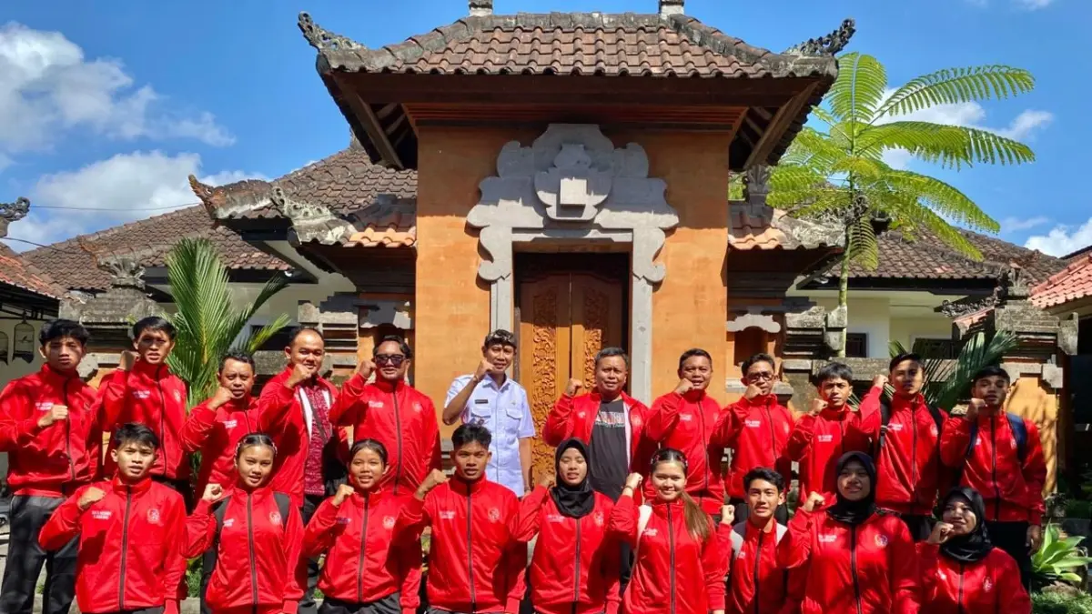Kontingen pencak silat DPC Bakti Negara Kabupaten Klungkung resmi dilepas untuk bertanding dalam Kejuaraan Pencak Silat Bakti Negara Badung Cup I 2026