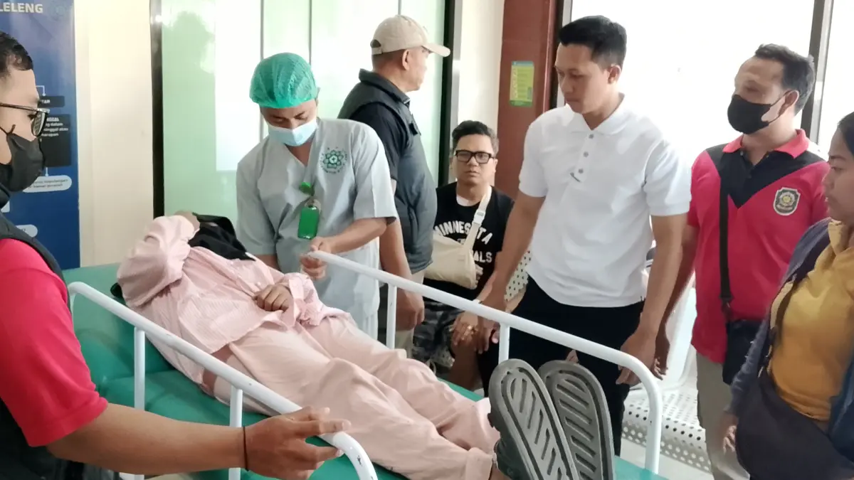 MENGENASKAN : DSP, mahasiswa asal Dompu, Nusa Tenggara Barat (NTB) yang mengalami depresi harus mendapatkan perawatan khusus. (foto: Satpol PP Buleleng)