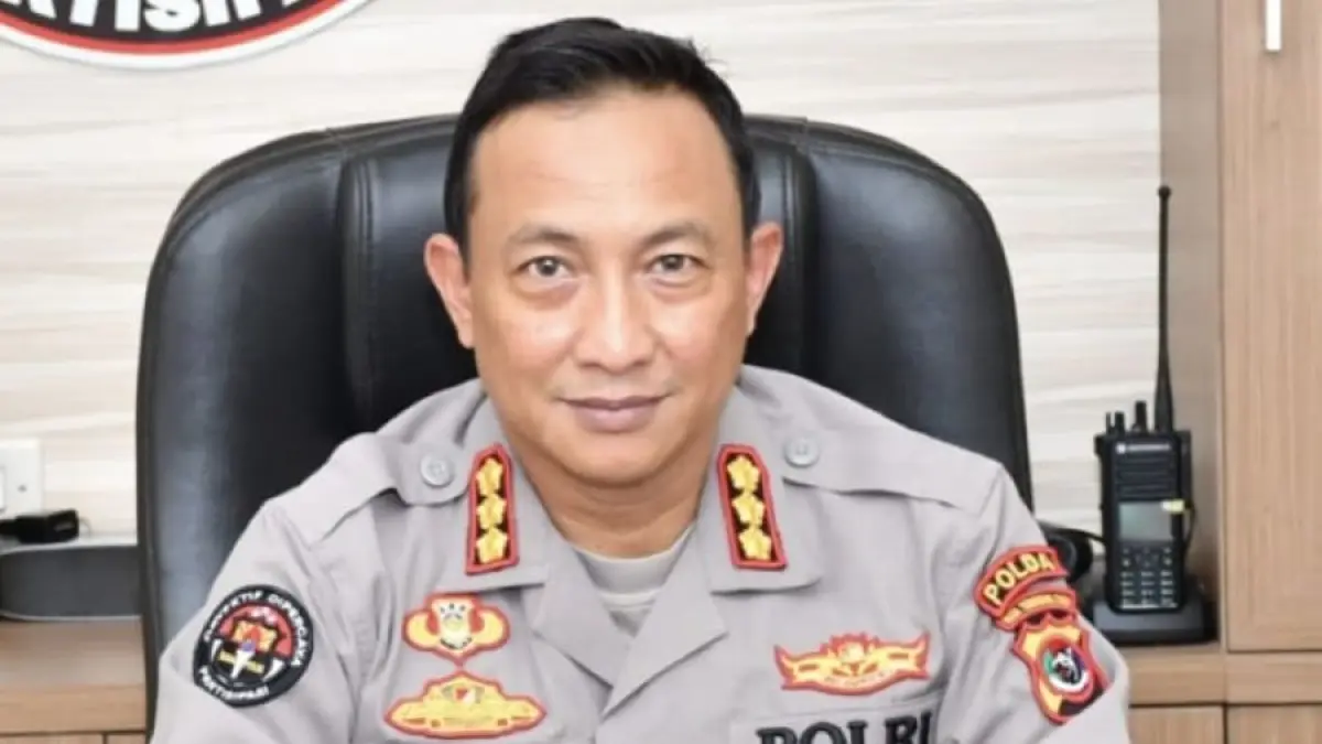 SANGGAH ISU: Kabid Humas Polda Bali Kombes Pol Ariasandy, S.I.K., menegaskan Polda Bali tidak pernah mengeluarkan pernyataan bahwa penyidik akan memeriksa majelis hakim PN Denpasar terkait laporan Togar Situmorang. (andre sulla/radarbali.id)