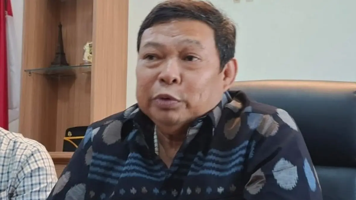 BEBERKAN PERKEMBANGAN KASUS : Kepala Kejaksaan Negeri Tabanan, Medie. (Juliadi/Radar Bali)