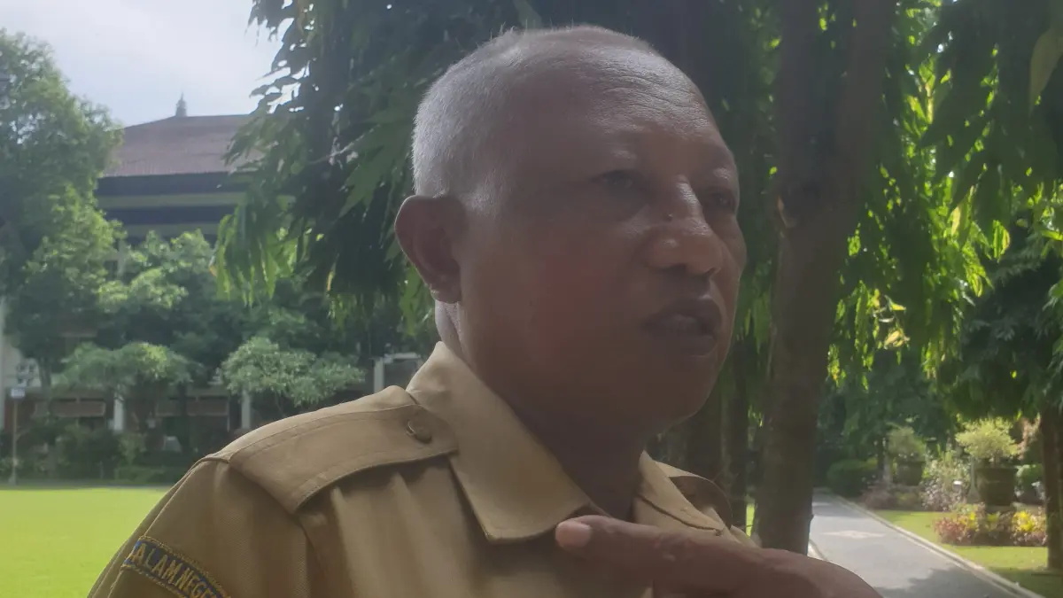 TERJERAT KASUS: Eks Kepala Dinas Lingkungan Hidup Provinisi Bali, I Made Teja saat masih menjabat. (DOK.radarbali.id)