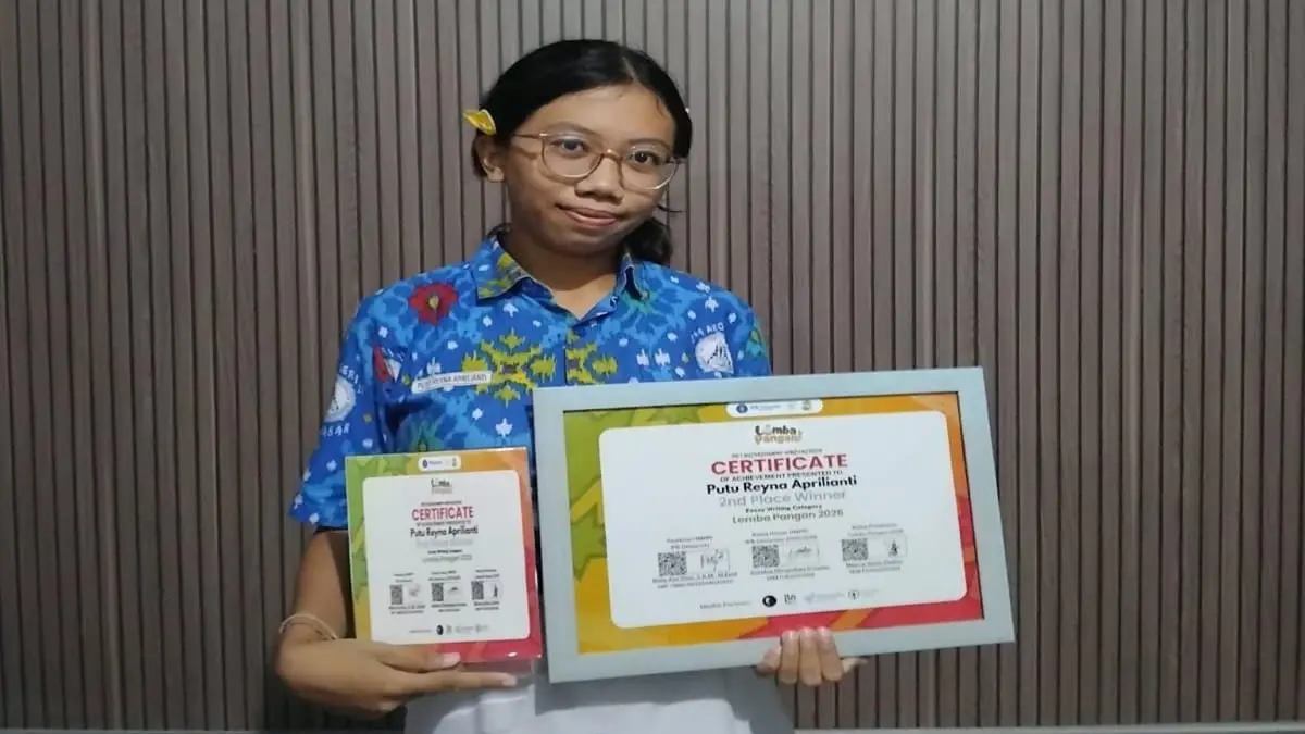 Siswa SMA Negeri 11 Denpasar, Putu Reyna Aprilianti.