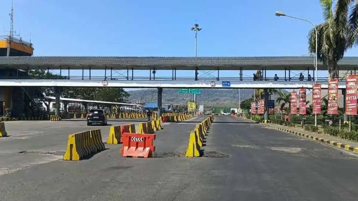 SUDAH LANCAR : Situasi Pelabuhan Gilimanuk, kemarin. (M.Basir/Radar Bali)