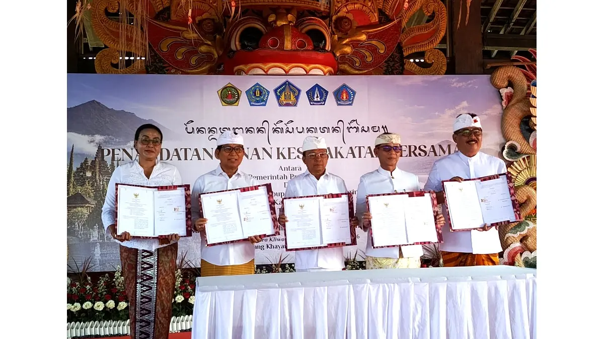 Gubernur Koster Teken Kesepakatan Kawasan Rendah Emisi, 6 Wilayah Bali Ditarget Berubah hingga 2030