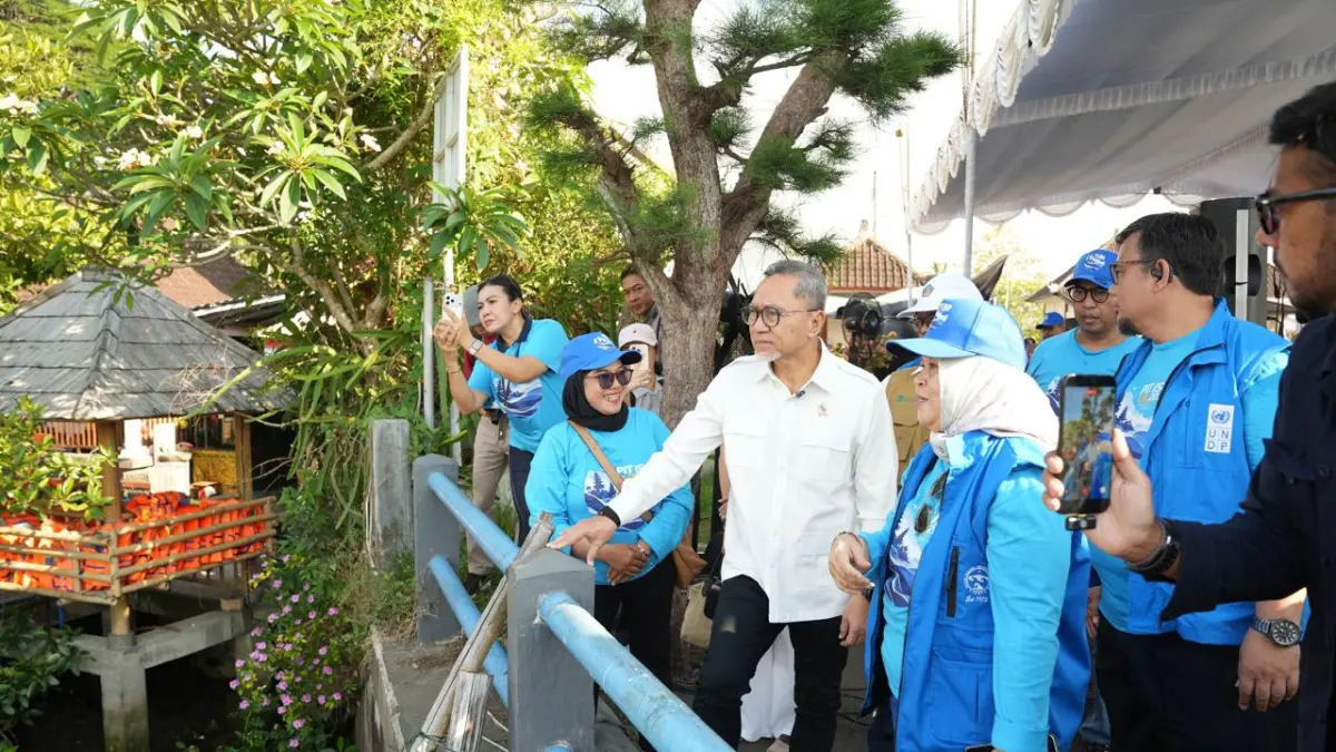 Menteri Koordinator Bidang Pangan Zulkifli Hasan saat Peluncuran Partnership for Preventing Riverine Plastic Pollution (Program Sungai Lestari) di Bali (16/10/2026).