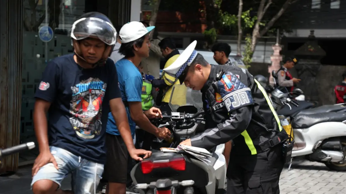 Bikin Bising, Knalpot Brong, Helm Non-SNI, Pelat Nomor Bodong Jadi Sasaran Operasi Patuh Agung