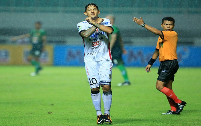 performa-menanjak-ini-hasrat-irfan-bachdim-di-bali-united