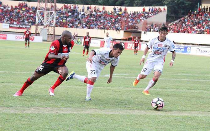 ditekuk-persipura-ini-saran-sony-kawiarda-saat-lawan-madura-united