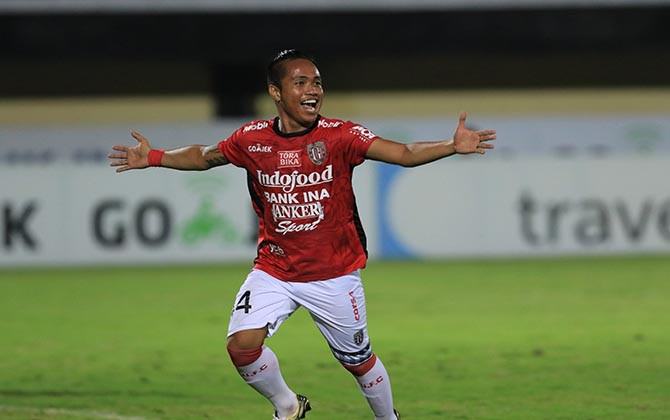 over-confidence-penyebab-madura-united-kalah-besar