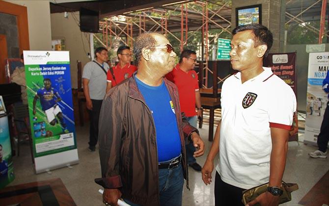 kontra-persib-dalam-tekanan-widodo-bila-tuhan-izinkan-kita-menang