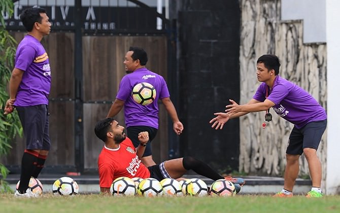 kontra-persib-jadi-laga-spesial-marcos-flores