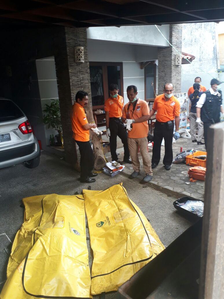olah-tkp-kelar-jasad-pasutri-jepang-yang-dibunuh-dan-dibakar-akhirnya