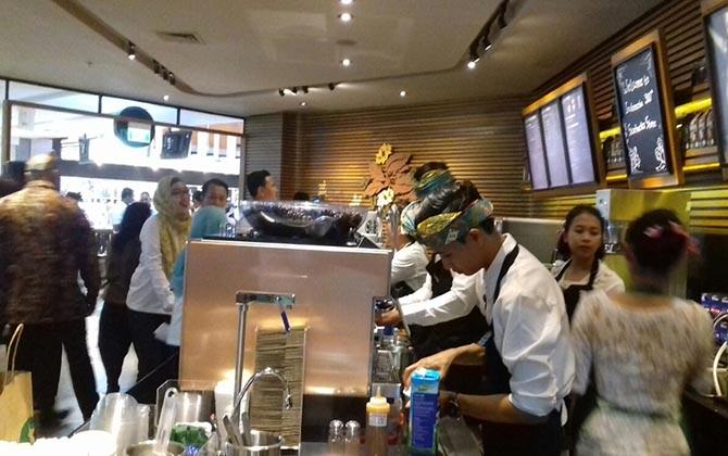 tawarkan-kenyamanan-starbucks-buka-gerai-ke-300-di-bandara